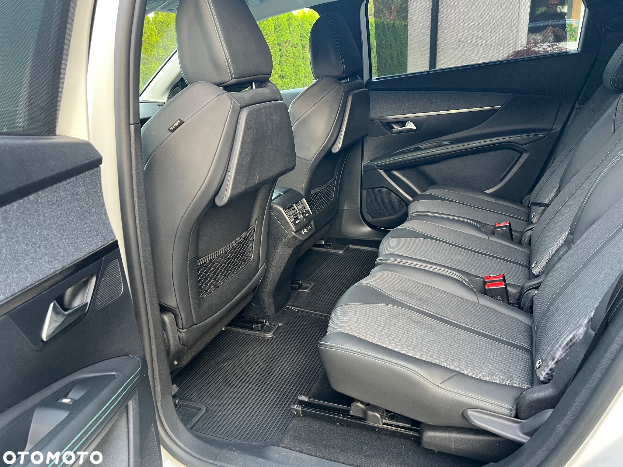 Peugeot 5008 1.5 BlueHDi Allure Pack S&S - 26