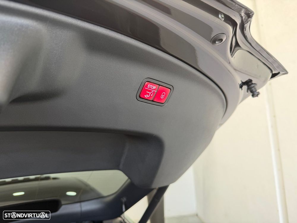 Mercedes-Benz AMG GT 53 4Matic+ - 39