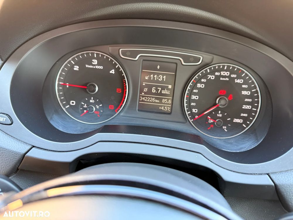 Audi Q3 2.0 TDI Quattro - 12