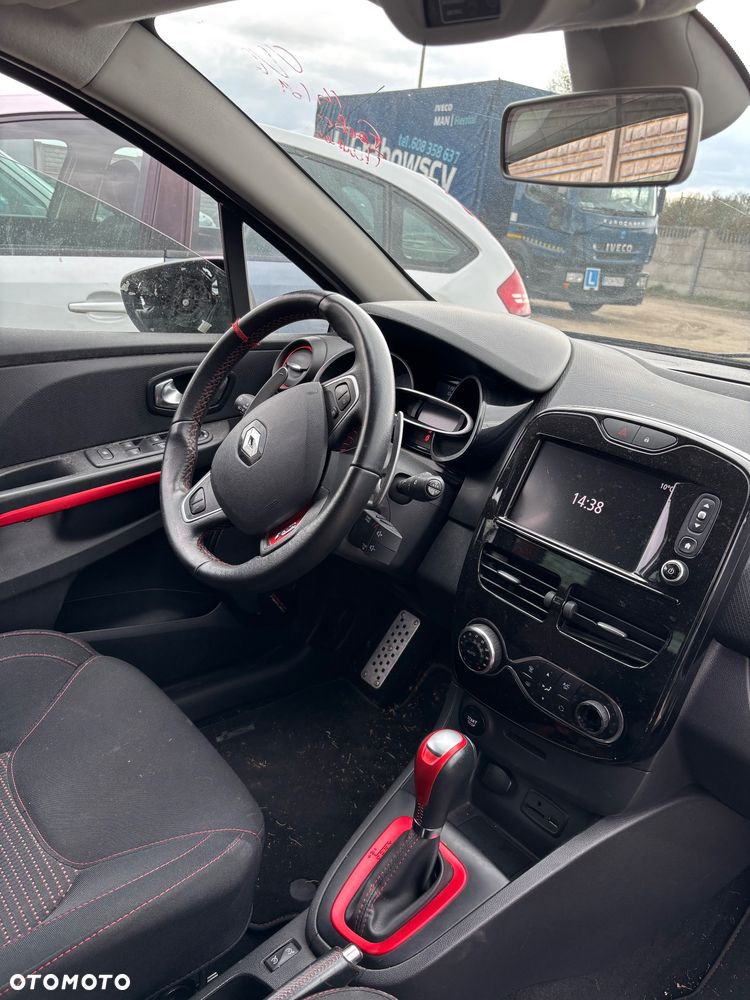 Renault Clio TCe 200 EDC Sport R.S - 10