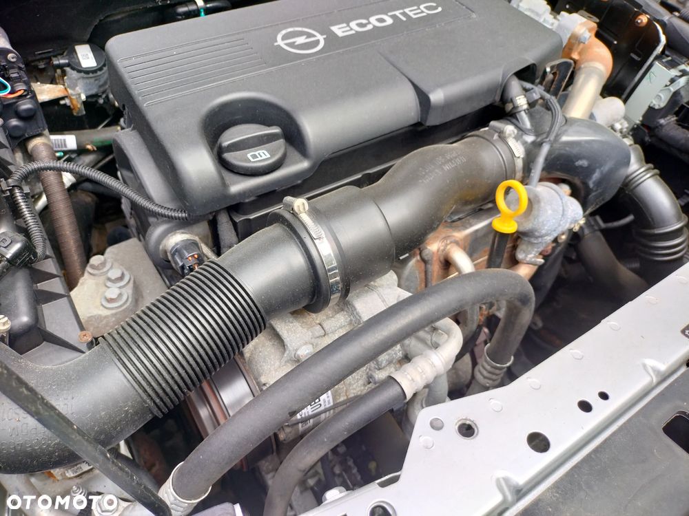 Opel Astra 1.7 CDTI DPF NAVI - 32