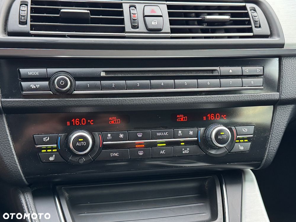 BMW Seria 5 518d - 22