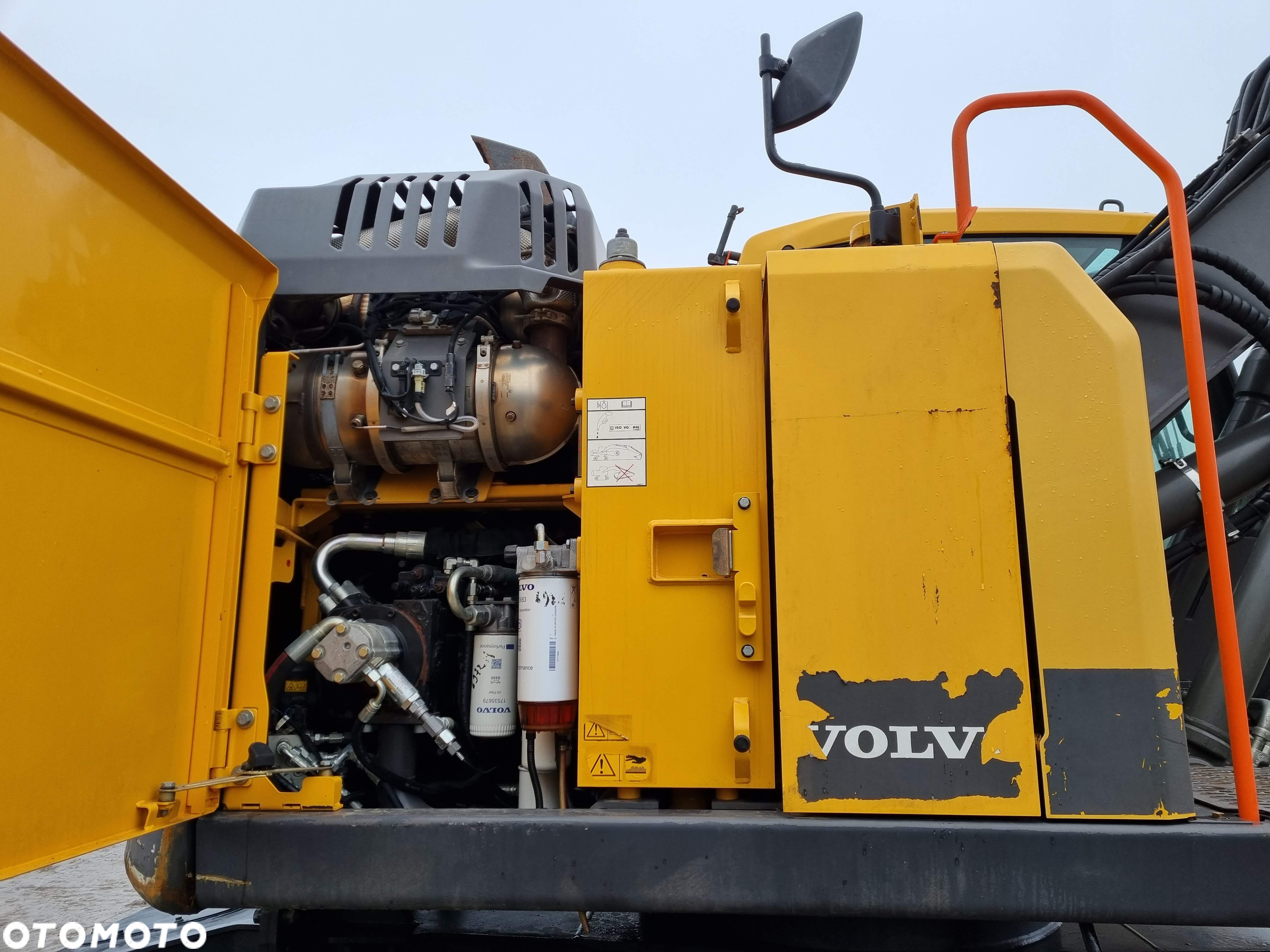 Volvo EWR 150E compact koparka kołowa - 21
