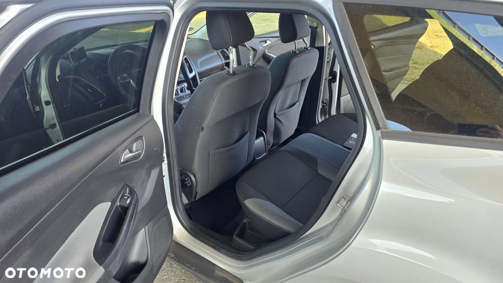 Ford Focus 1.6 TDCi DPF Trend - 24