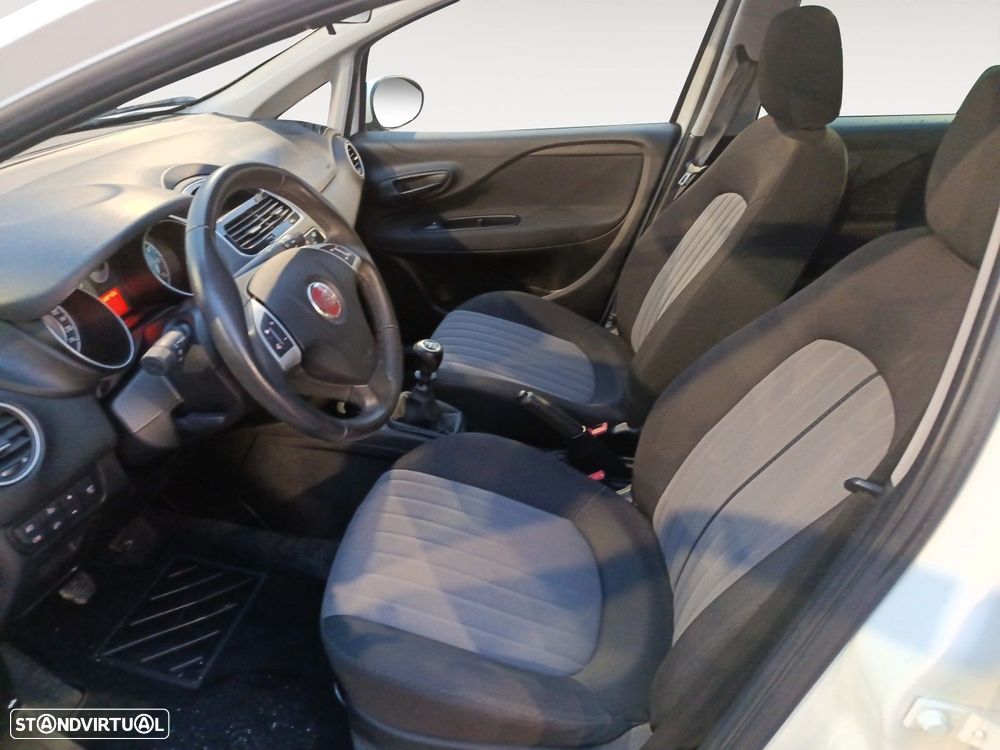 Fiat Punto 1.2 Lounge S&S - 9