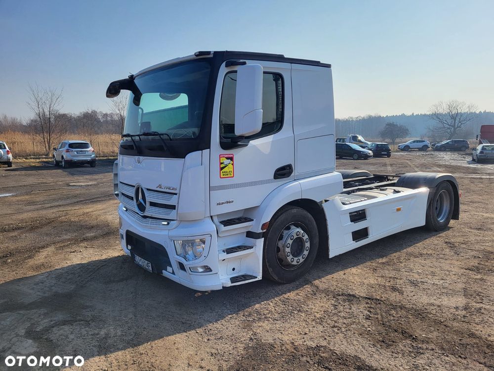 Mercedes-Benz Actros - 2