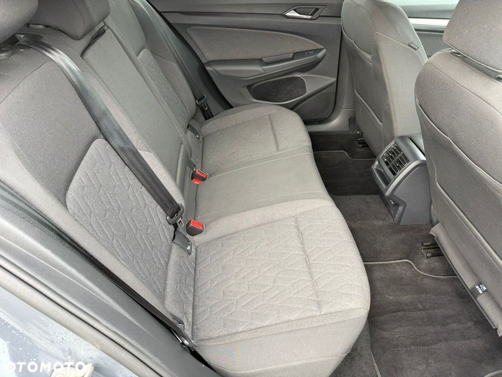 Volkswagen Golf Variant 1.5 eTSI mHEV Life DSG - 26