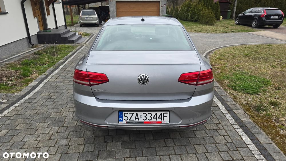 Volkswagen Passat 2.0 TDI SCR Comfortline - 4