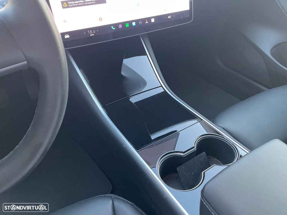 Tesla Model 3 RWD - 34