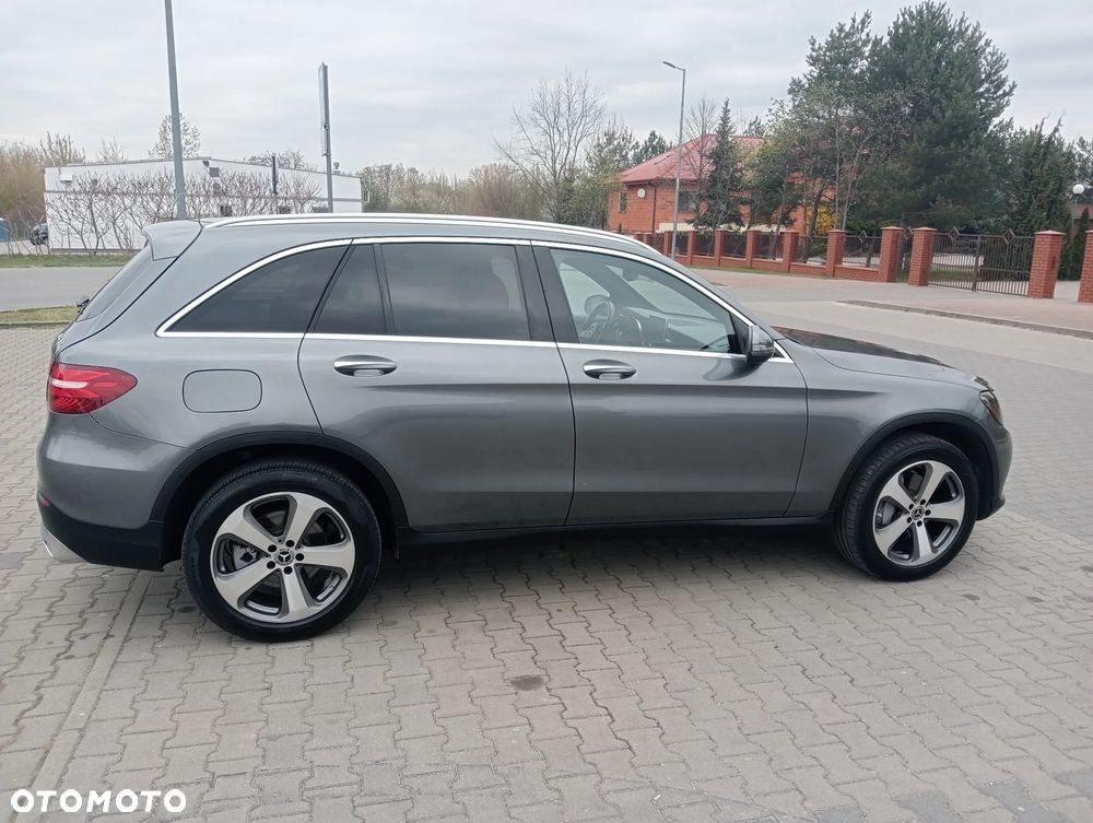 Mercedes-Benz GLC 300 4Matic 9G-TRONIC - 13