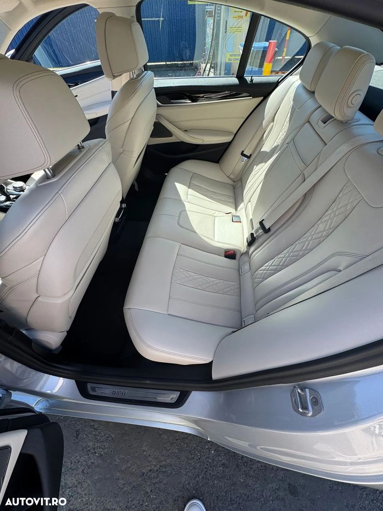 BMW Seria 5 540d xDrive AT MHEV - 12