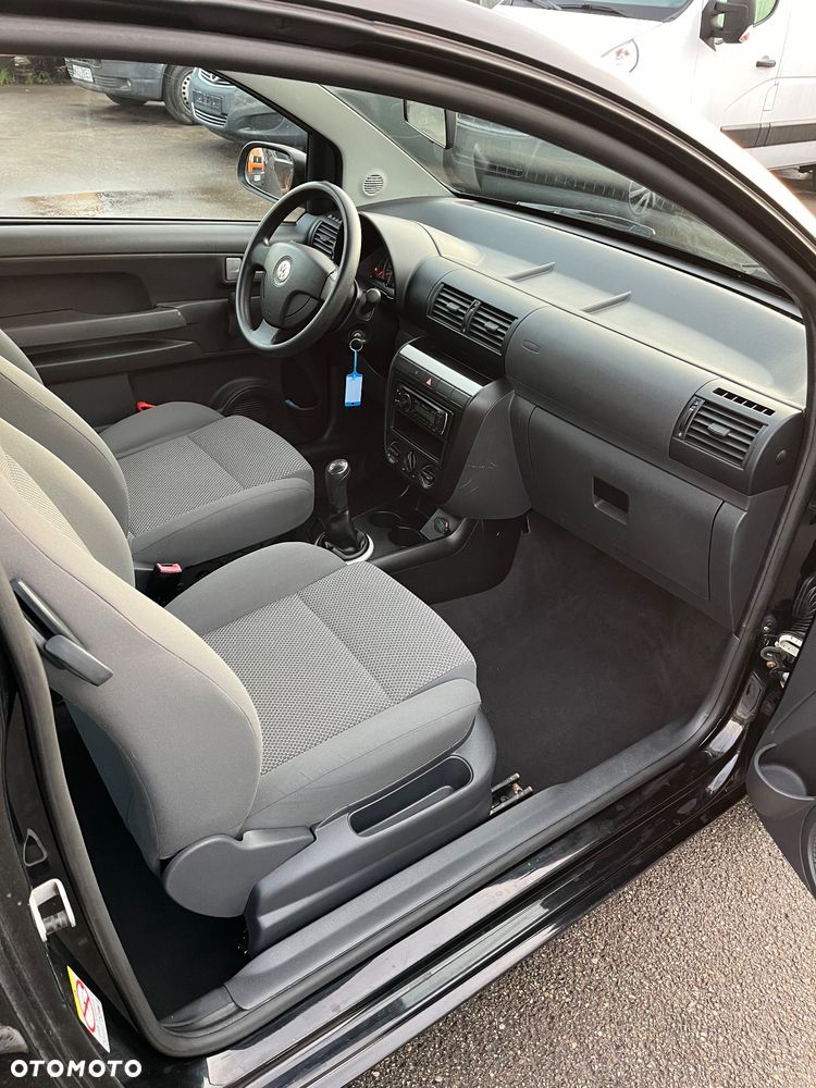 Volkswagen Fox 1.2 - 8
