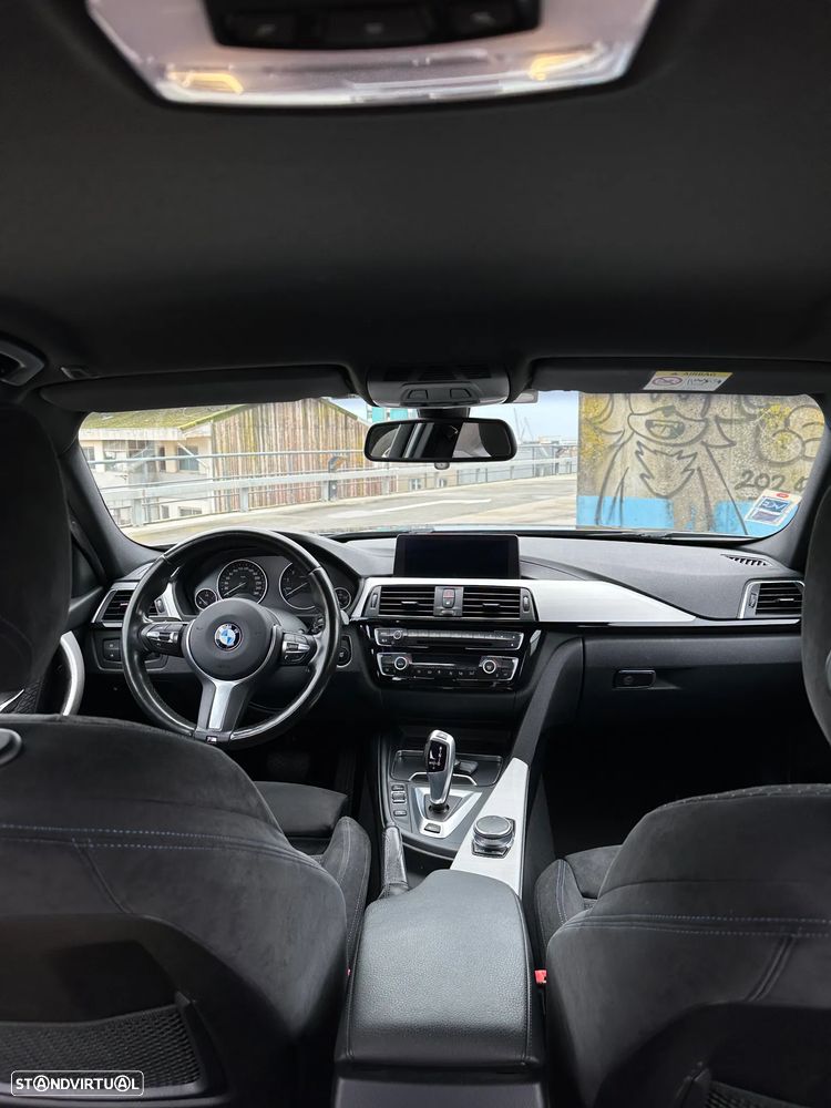 BMW 330 e iPerformance Pack M - 9