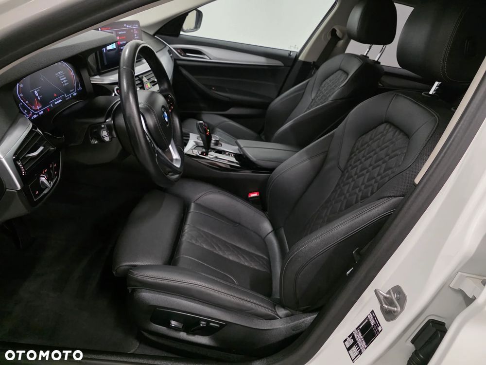 BMW Seria 5 518d mHEV Luxury Line sport - 7