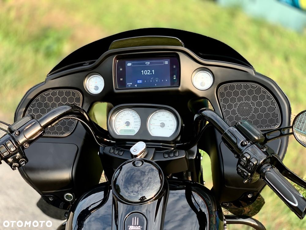 Harley-Davidson Touring Road Glide - 8