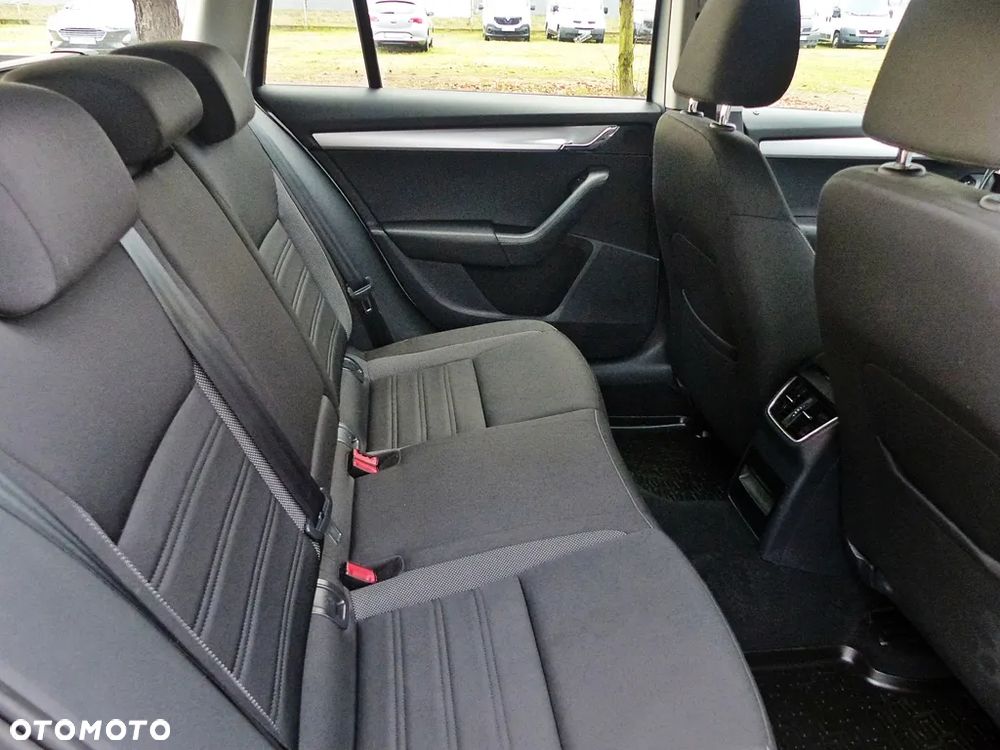 Skoda Octavia 1.6 TDI Ambition - 23