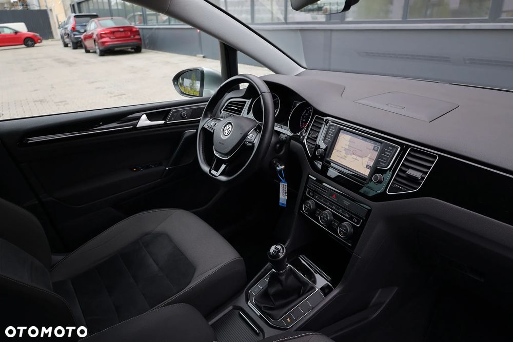 Volkswagen Golf Sportsvan SV 1.4 TSI BMT Highline - 25
