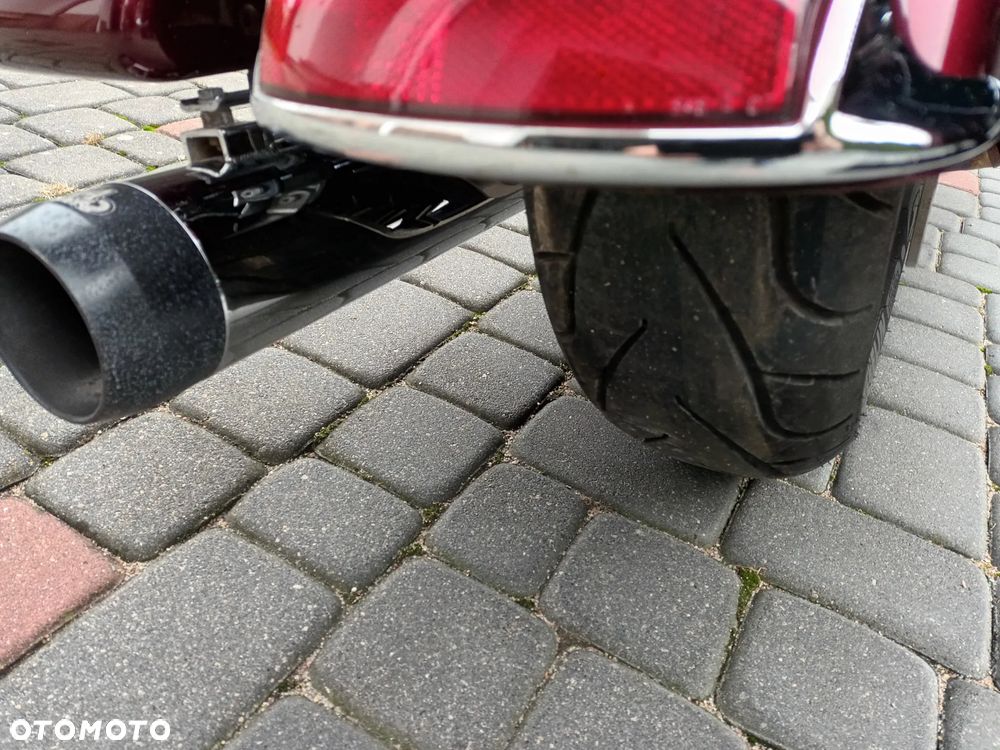 Harley-Davidson FLHTCU Ultra - 5