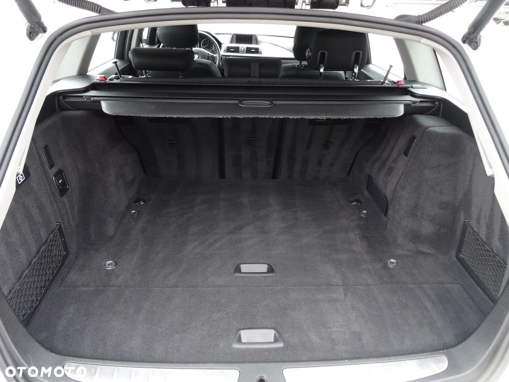 BMW Seria 3 318d - 17