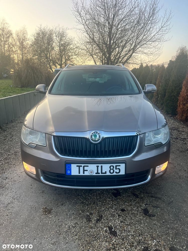 Skoda Superb 2.0 TDI Exclusive - 3