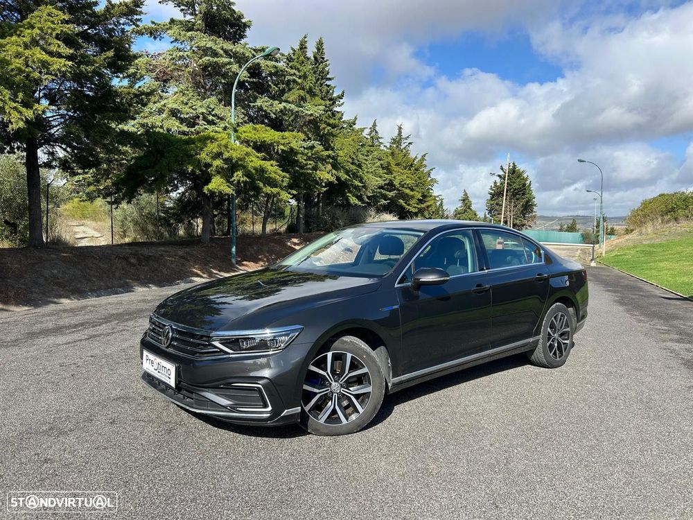 VW Passat 1.4 TSI GTE+ Plug-in - 17