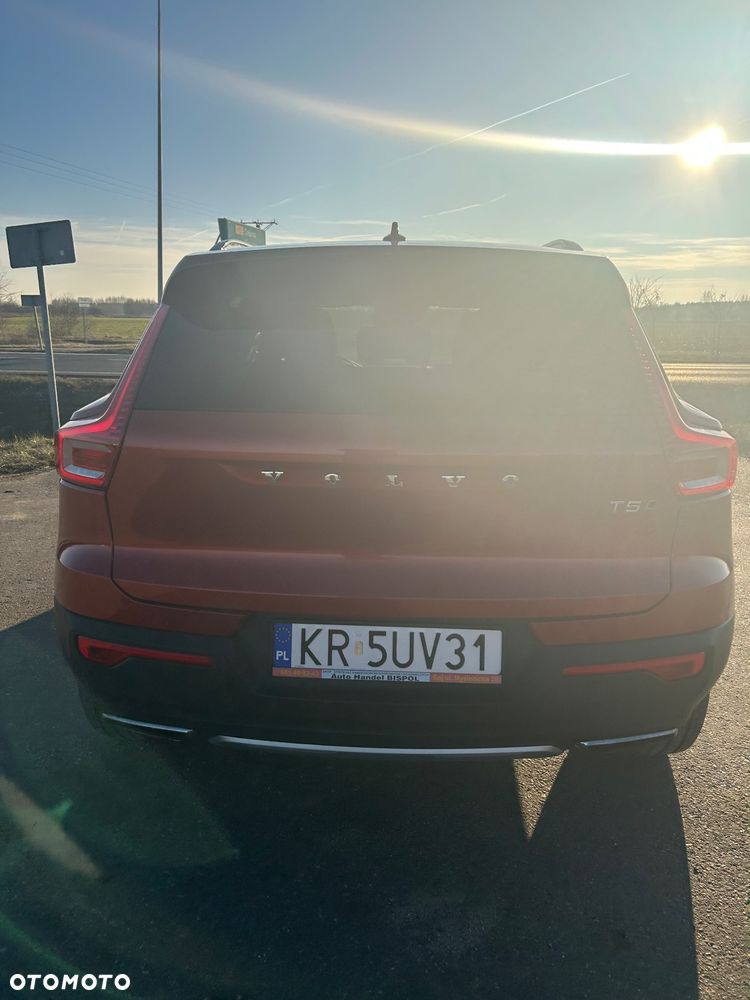 Volvo XC 40 - 22