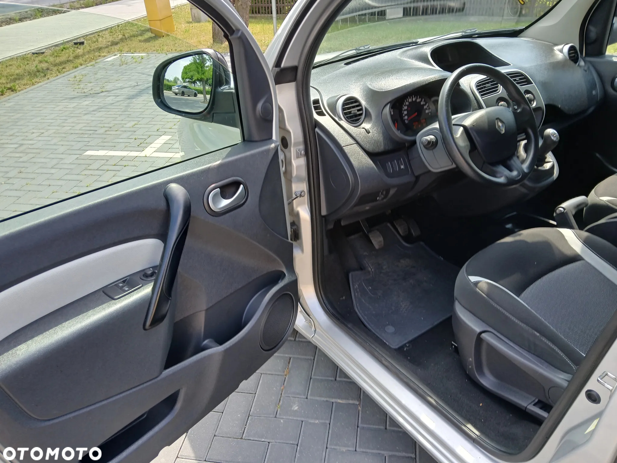 Renault Kangoo 1.6 16V 105 Authentique - 14