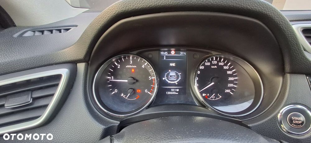 Nissan Qashqai 1.5 dCi Acenta EU6 - 10