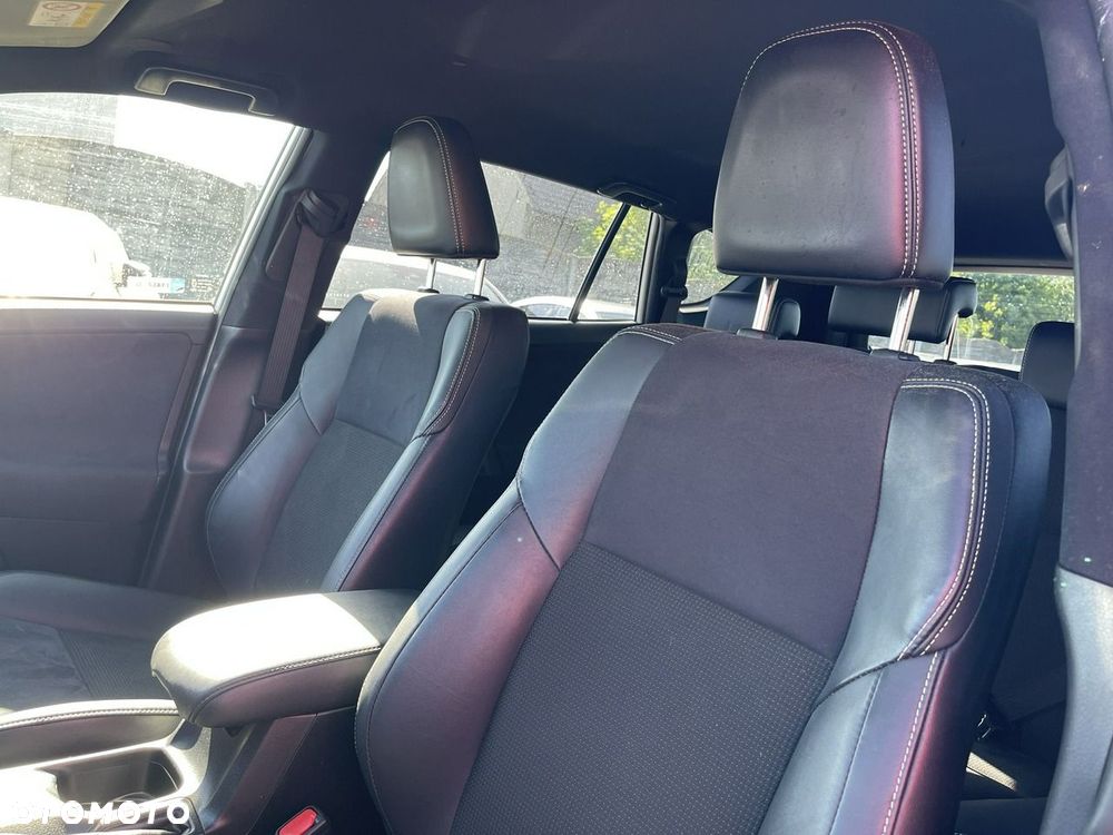 Toyota RAV4 Hybrid Style 4x2 - 14