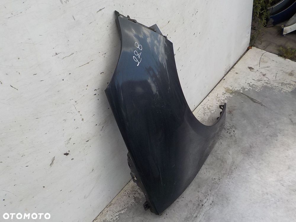 228 RENAULT SCENIC III BŁOTNIK PRAWY PRZÓD PRZEDNI - 2