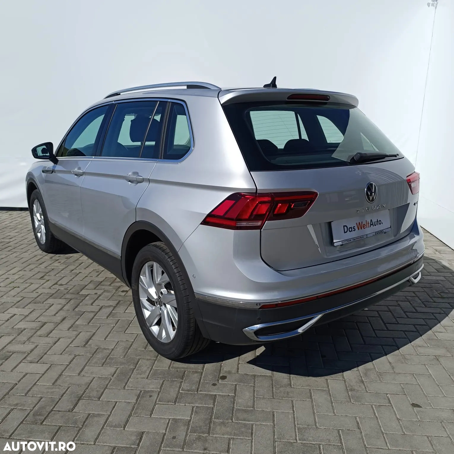 Volkswagen Tiguan 2.0 TDI SCR DSG 4Motion Elegance - 4