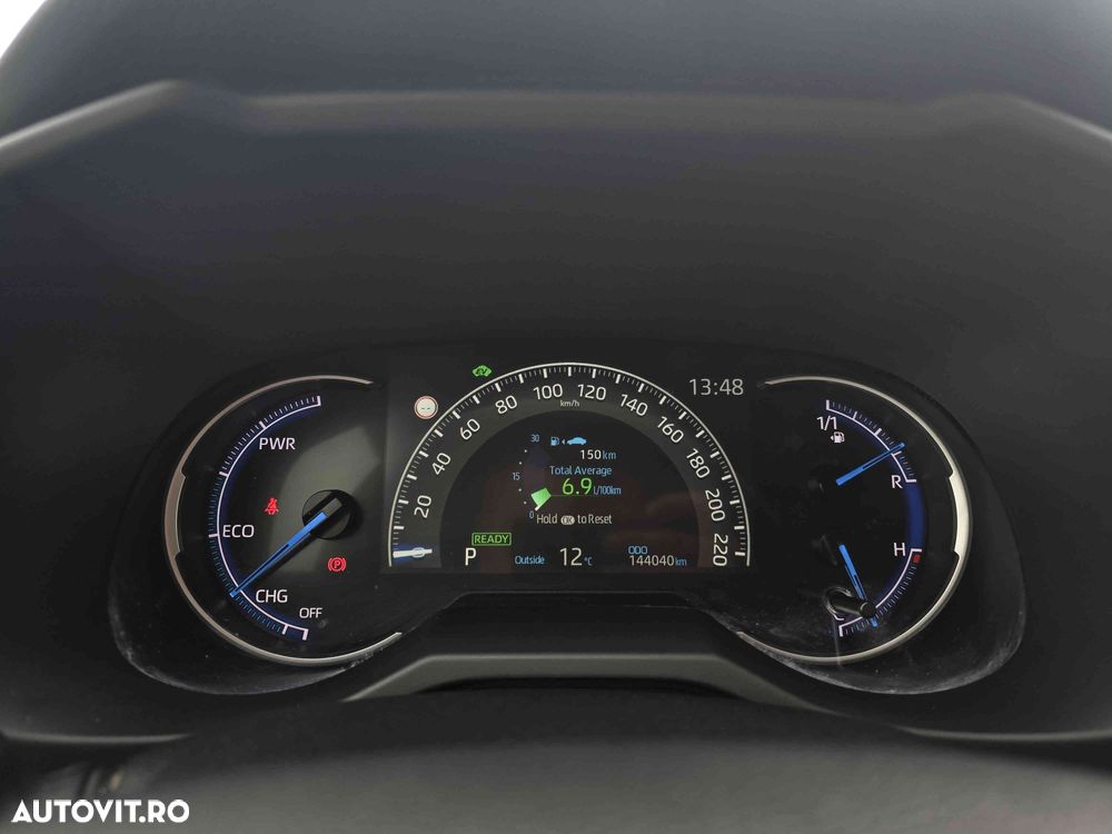Toyota RAV4 - 11