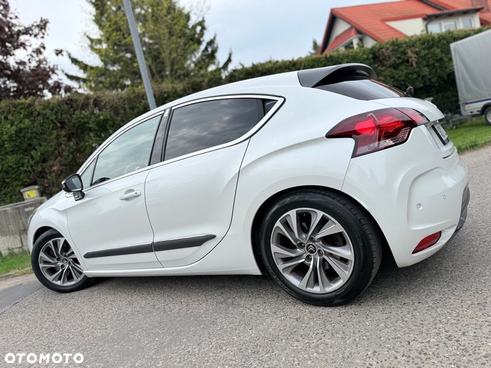 Citroën DS4 HDi 165 SoChic - 16