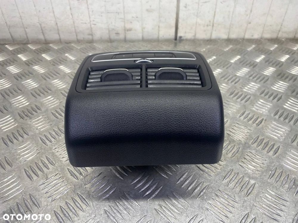 KRATKA NAWIEWU TYŁ TYLNA TUNELU USB GNIAZDO 12V AUDI A5 S5 RS5 8W - 5
