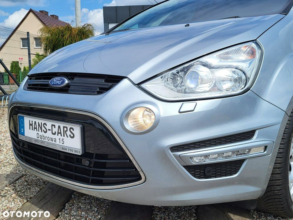 Ford S-Max - 12