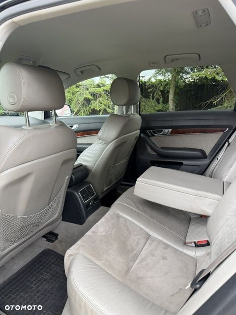 Audi A6 Allroad - 12