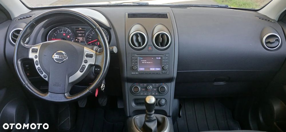 Nissan Qashqai - 10