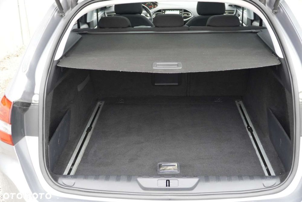 Peugeot 308 BlueHDi 120 Stop & Start Style - 8