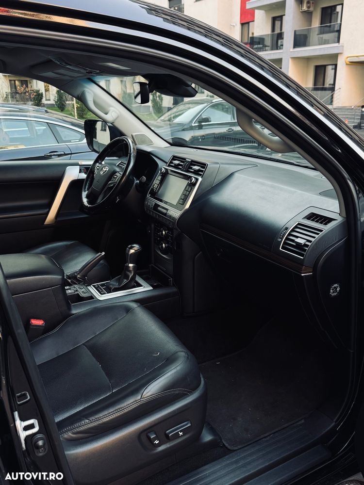 Toyota Land Cruiser 2.8l Turbo D-4D A/T Executive - 11