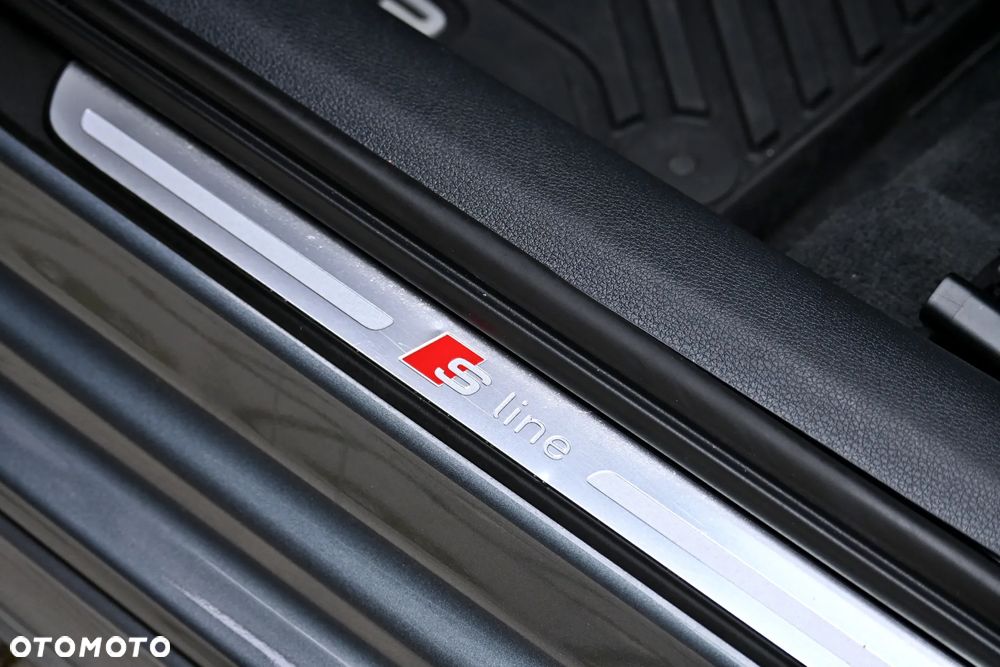 Audi A3 Sportback 2.0 TDI (clean diesel) quattro S tronic S line Sportpaket - 39