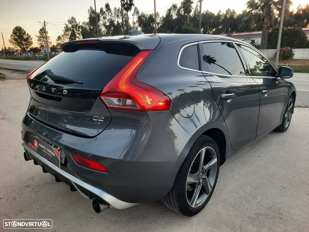 Volvo V40 1.6 D2 R-Design - 17