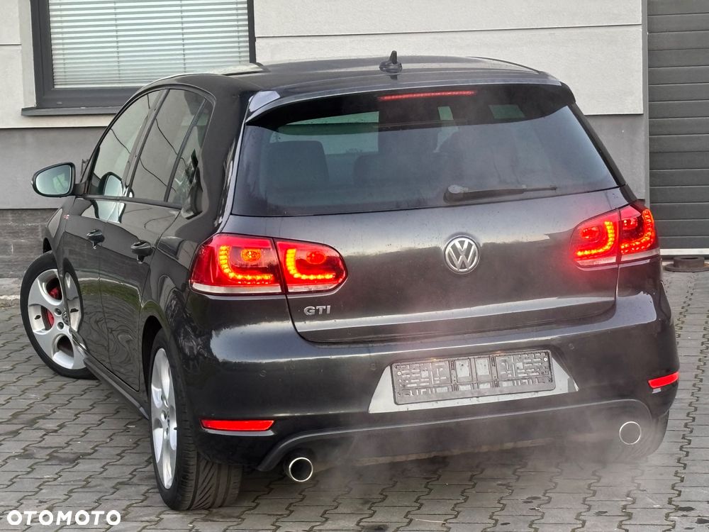 Volkswagen Golf 2.0 GTI - 9