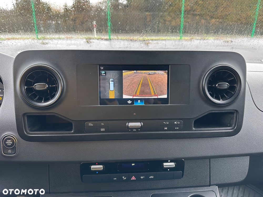 Mercedes-Benz Sprinter - 26