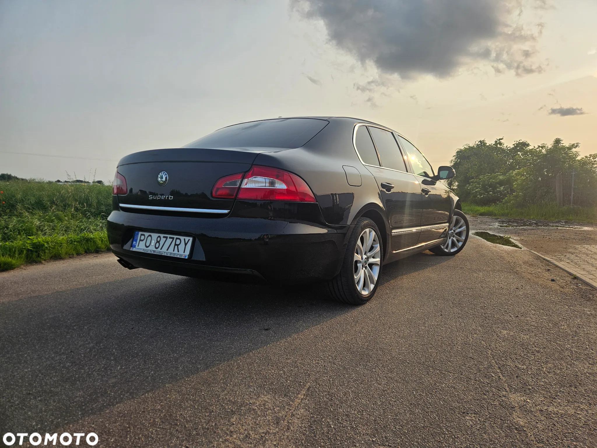 Skoda Superb 2.0 TDI Elegance DSG - 9
