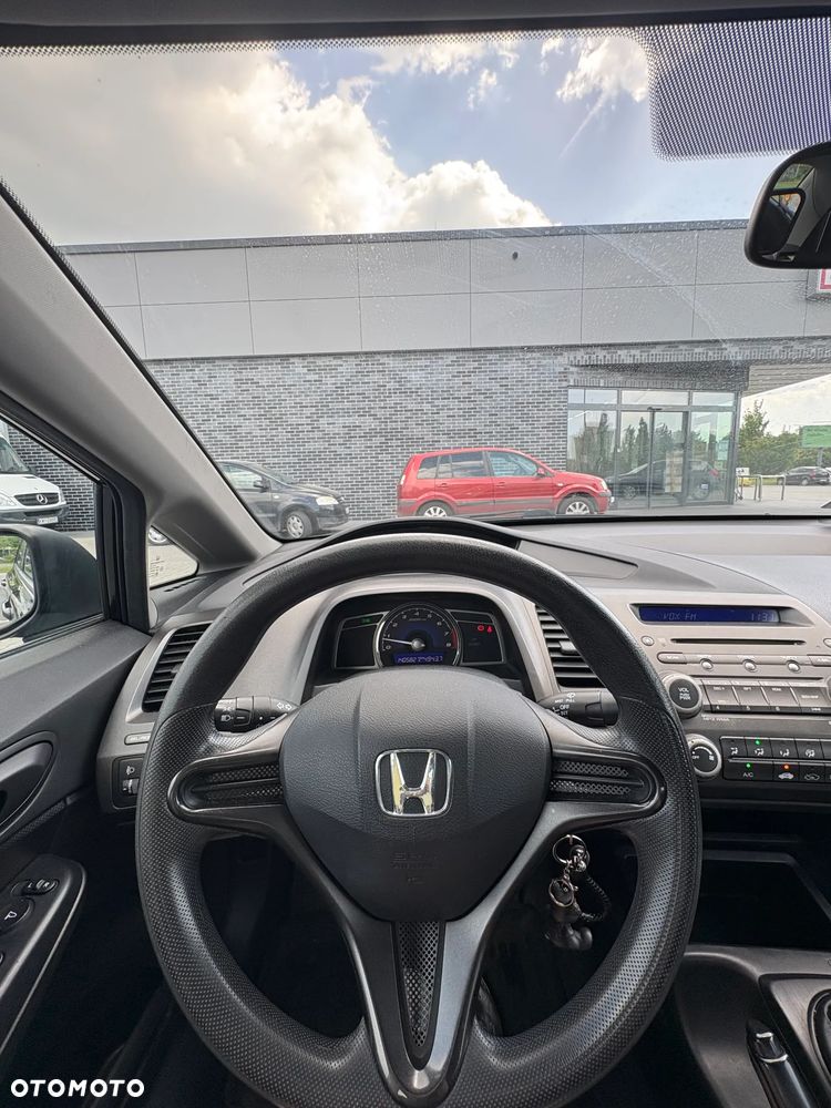 Honda Civic 1.8 Base - 10