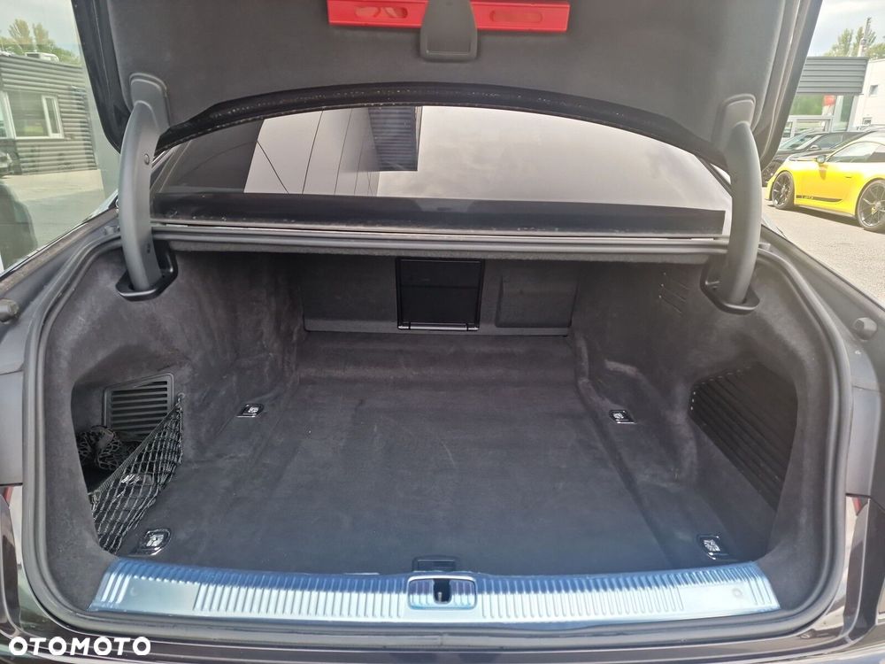 Audi S8 - 31