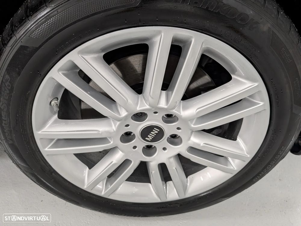 MINI Countryman Cooper SE ALL4 Classic Auto - 9