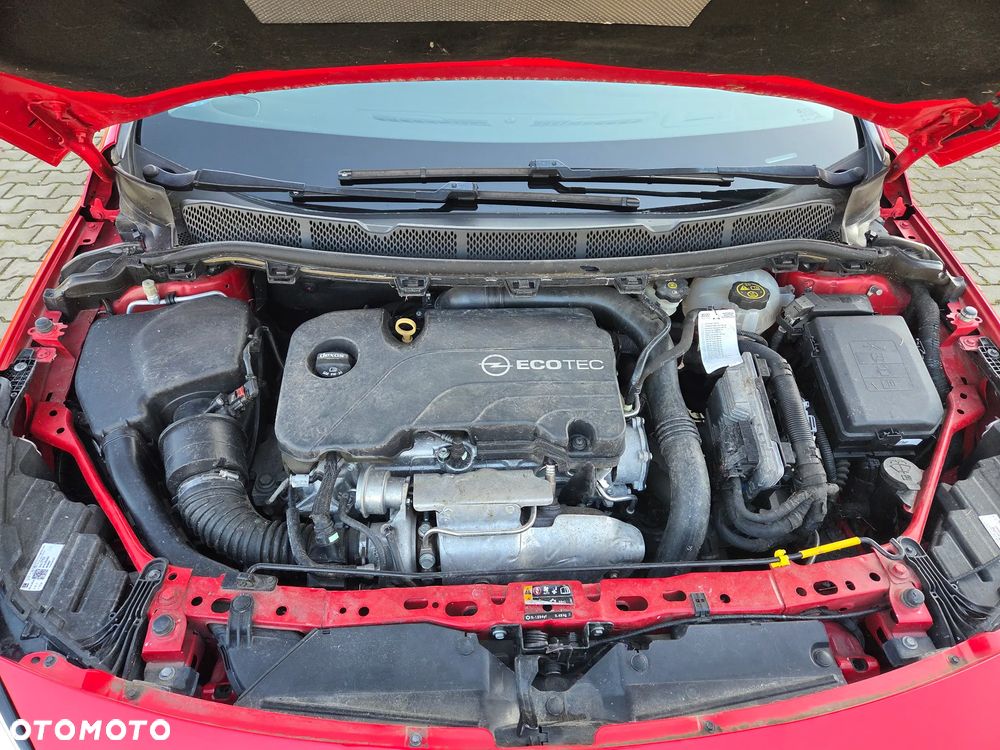 Opel Astra 1.4 Turbo Innovation - 18