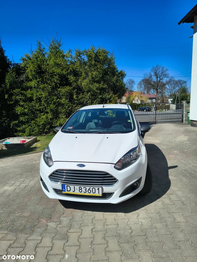 Ford Fiesta 1.5 TDCi Ambiente - 4