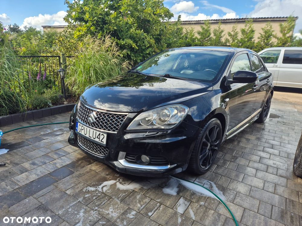 Suzuki Kizashi - 1